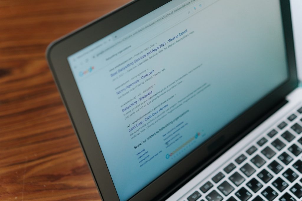 Traffic Website dan Ranking SERP Meningkat