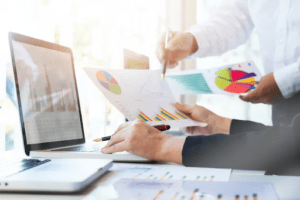 7 Contoh Laporan Marketing yang Benar untuk Bisnis Anda