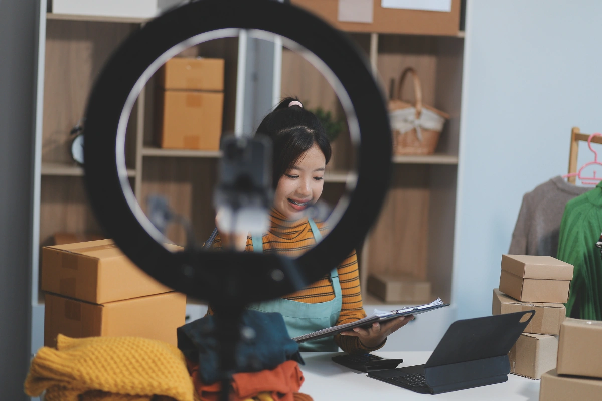 11 Strategi Efektif Cara Meningkatkan Brand Image Perusahaan di Ecommerce dan Marketplace